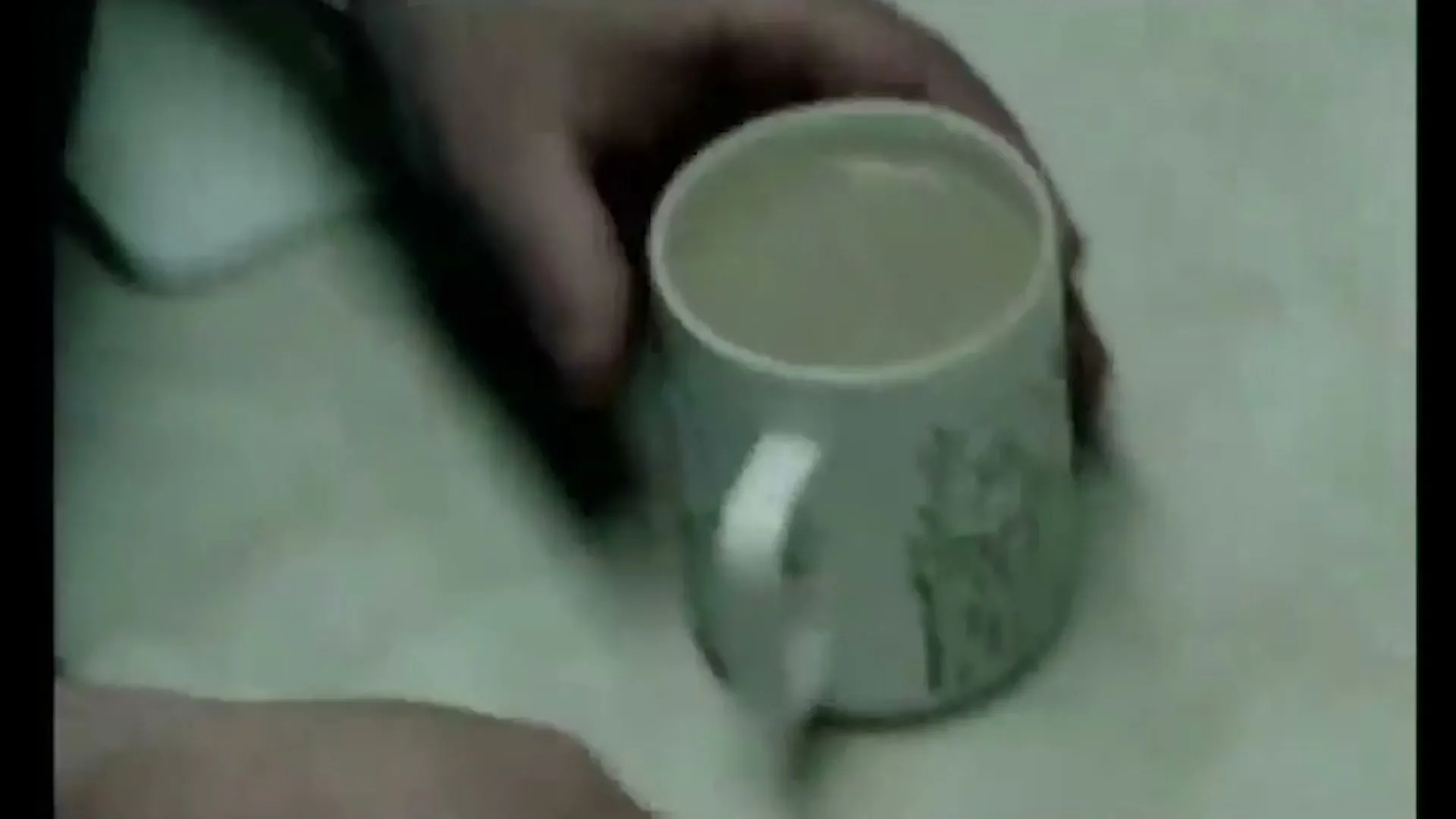 Coi "Lennox" (2002) commercial still