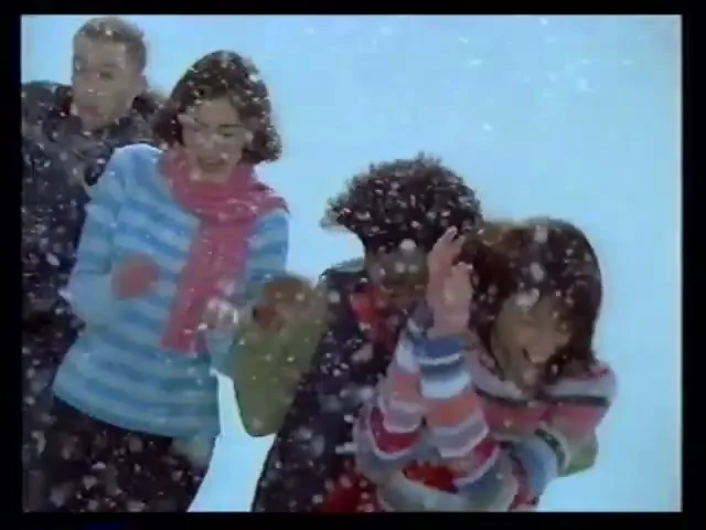 The Gap “Slow Down” (2001), frame 4