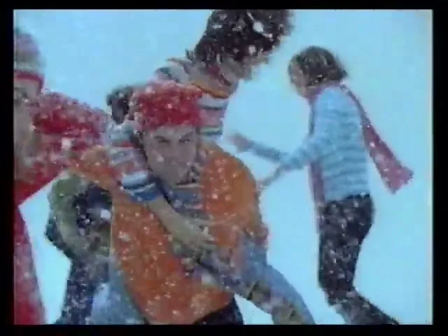 The Gap “Slow Down” (2001), frame 5