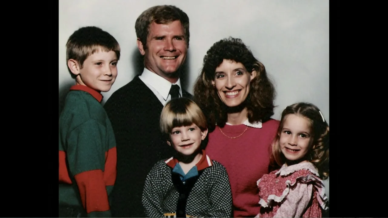 When Strangers Click: Five Stories from the Internet (2011) movie still: medium — A 1980s family portrait features two adults and three children…